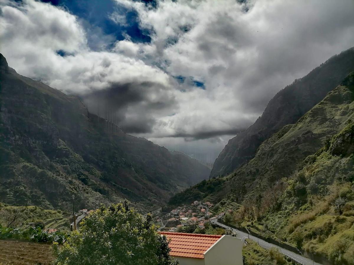 Green Valley House Madeira ريبيرا برافا المظهر الخارجي الصورة